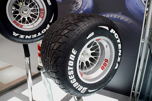 F1 racing tire