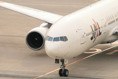 JAL B777